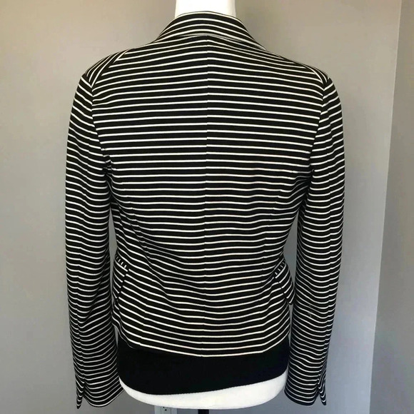 Part Two Black and White Striped Crop Blazer - Picture 6 of 10
